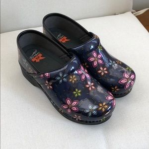 Dansko XP Floral Patent Clogs